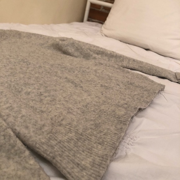 Community Wool Sweater - Picture 3 of 5